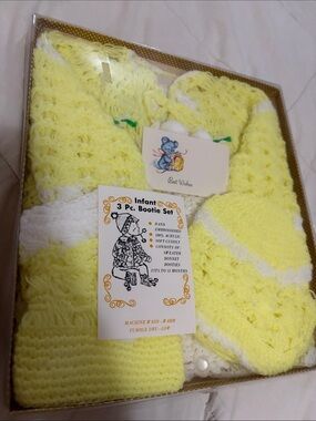 Vintage 1976 Knit 3 Piece Sweater Set NOS/New Old Stock Bright Yellow New in Box